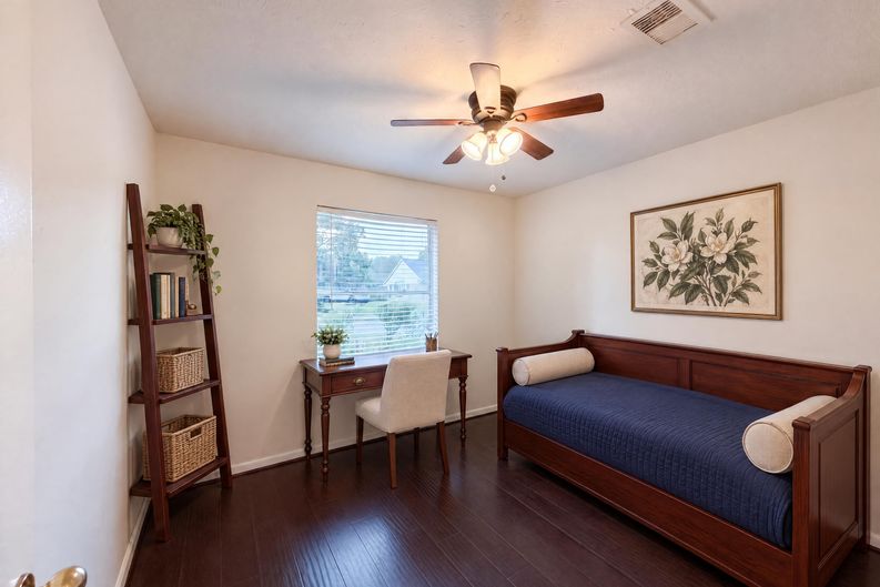 Photo 10 of 16 of 19414 Winding Branch Dr, Katy, TX