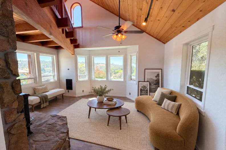 Photo 3 of 35 of 8384 Woodman Ln, Newcastle, CA