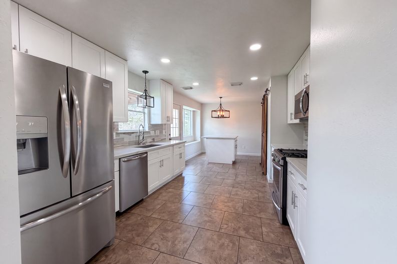 Photo 16 of 25 of 4519 S Ridgewalk Dr, Houston, TX