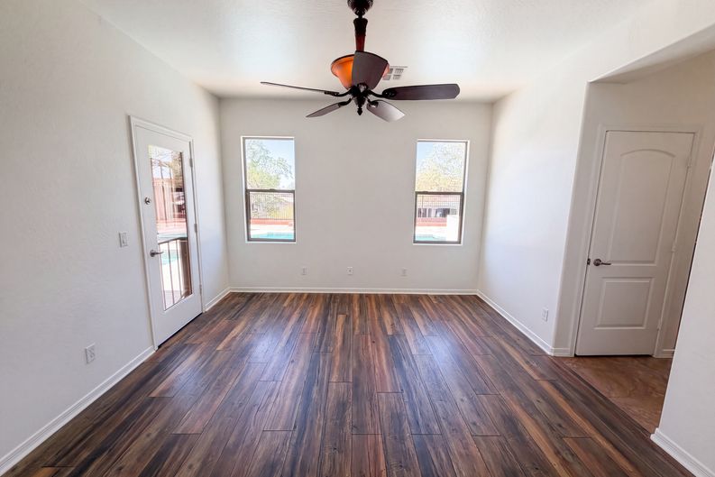 Photo 7 of 22 of 27348 N 90th Ln, Peoria, AZ