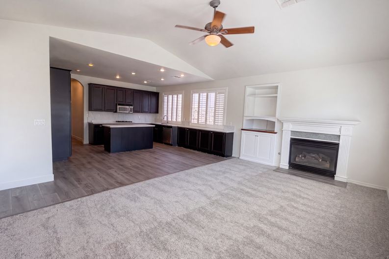 Photo 13 of 29 of 1415 Minuet St, Henderson, NV