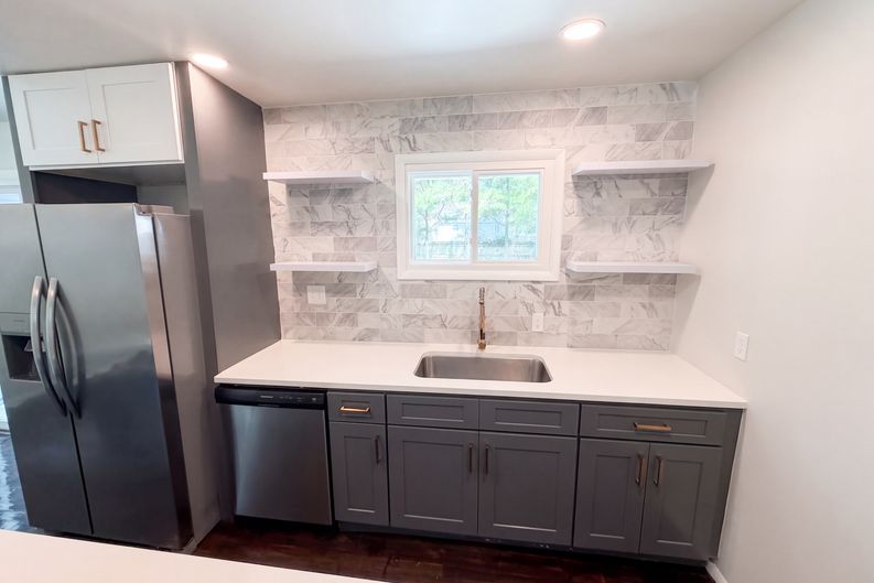 Photo 6 of 19 of 2590 Swansea Rd, Columbus, OH