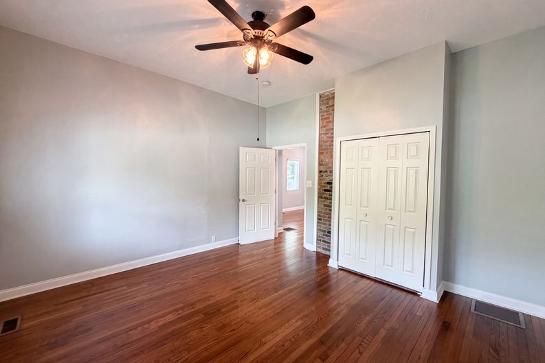 Photo 4 of 17 of 1230 E Pleasant Run Parkway North Dr, Indianapolis, IN