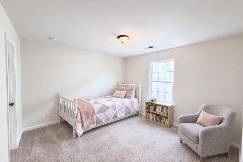 Photo 13 of 26 of 7230 Kinley Commons Ln, Charlotte, NC