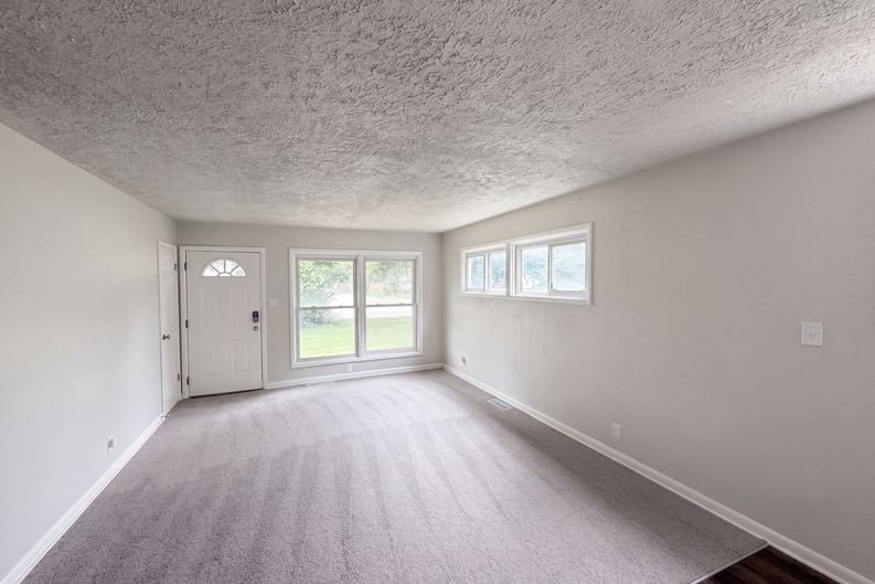 Photo 7 of 19 of 3202 N Arlington Ave, Indianapolis, IN