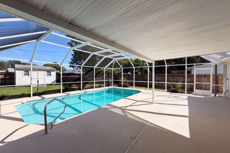Photo 19 of 21 of 624 Sherman Rd, South Daytona, FL