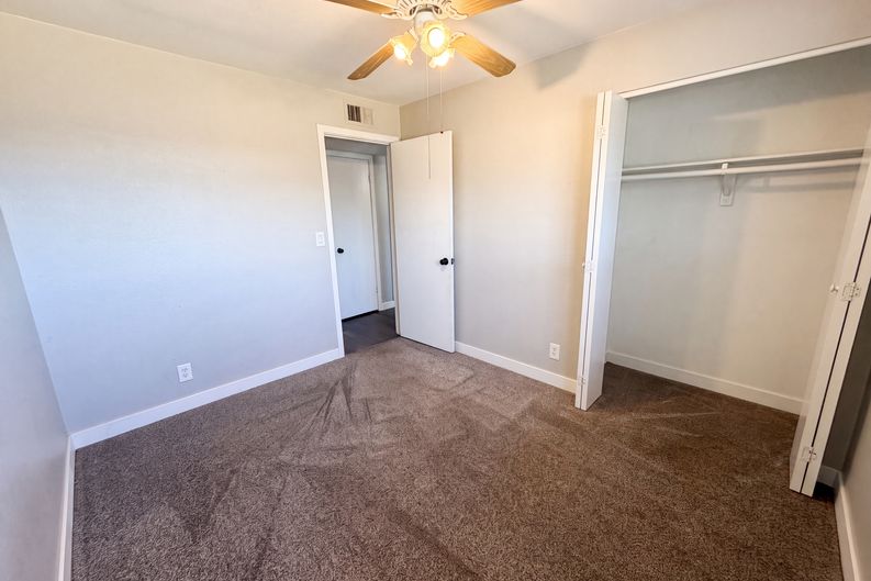 Photo 15 of 22 of 1430 E Flossmoor Ave, Mesa, AZ