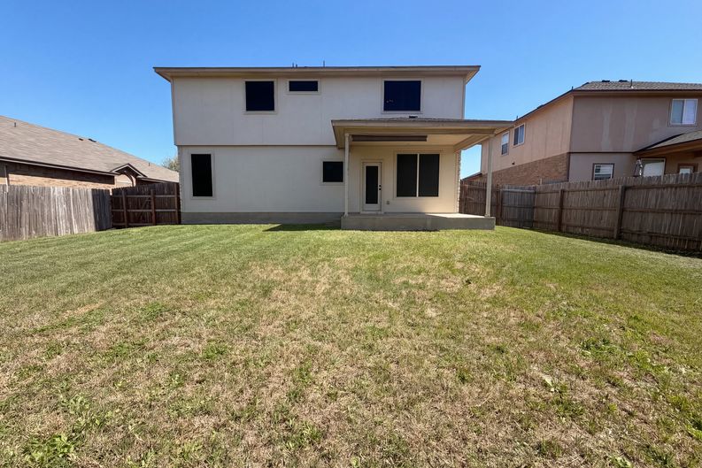 Photo 5 of 20 of 5105 Willamette Ln, Killeen, TX