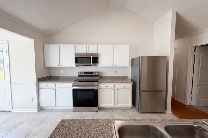 Photo 6 of 25 of 6774 Fairfax Ct, Lithonia, GA