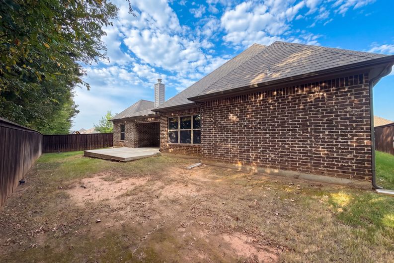 Photo 17 of 20 of 3712 Magnolia Ct, Denison, TX