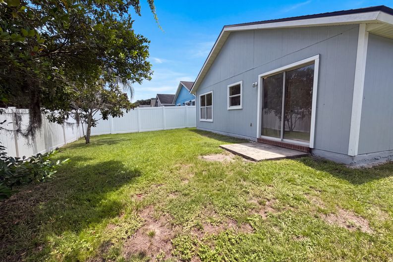Photo 18 of 19 of 7923 Cherry Blossom Dr N, Jacksonville, FL