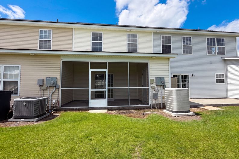 Photo 5 of 17 of 210 Congaree River Dr, Summerville, SC