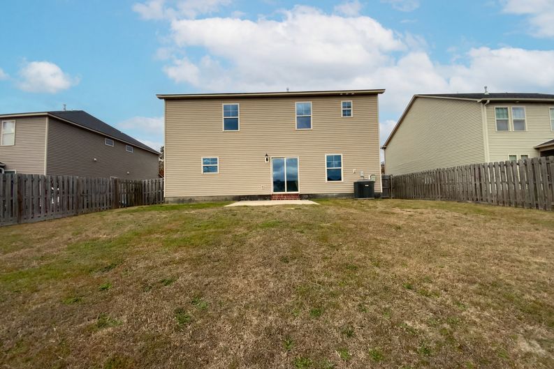 Photo 5 of 32 of 243 Meadow Saffron Dr, Lexington, SC