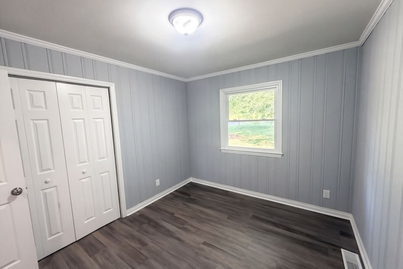 Photo 4 of 16 of 7059 McLeansville Rd, Browns Summit, NC