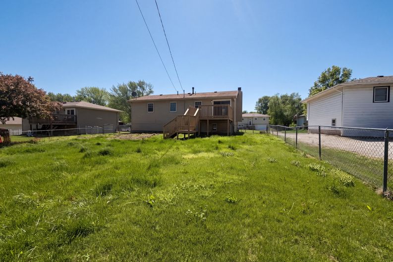 Photo 17 of 19 of 231 Downey Dr, Wellsville, KS