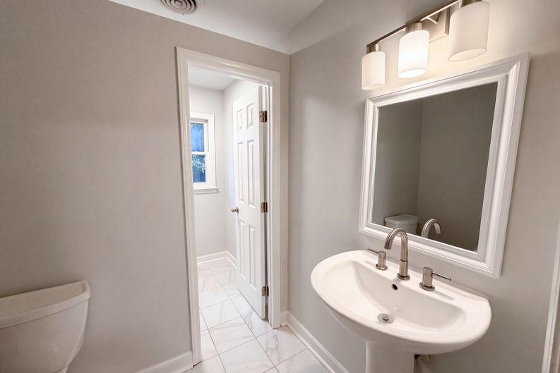 Photo 11 of 19 of 1524 Mt Holly Huntersville Rd, Charlotte, NC