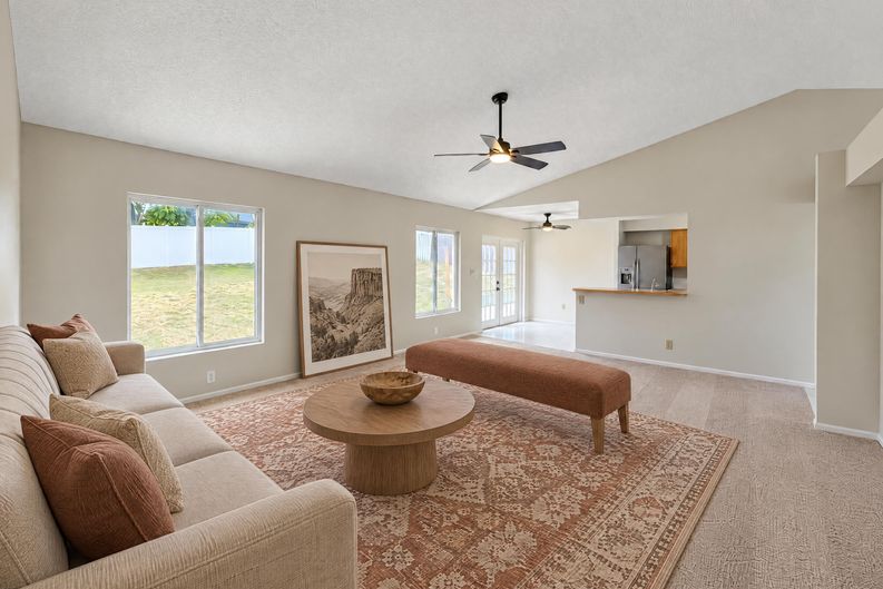 Photo 3 of 22 of 1572 Deerfield Ave, Deltona, FL