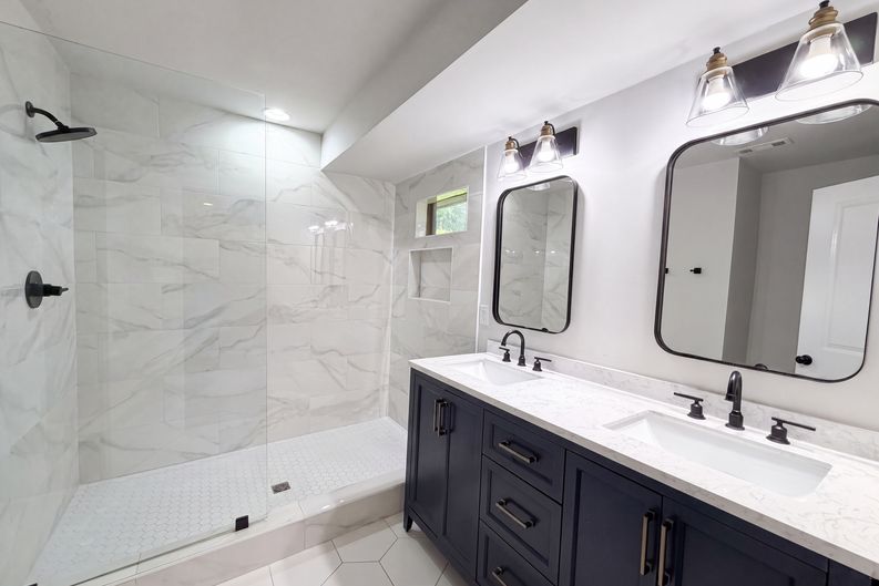Photo 23 of 36 of 6112 Pinehurst Dr, Nashville, TN
