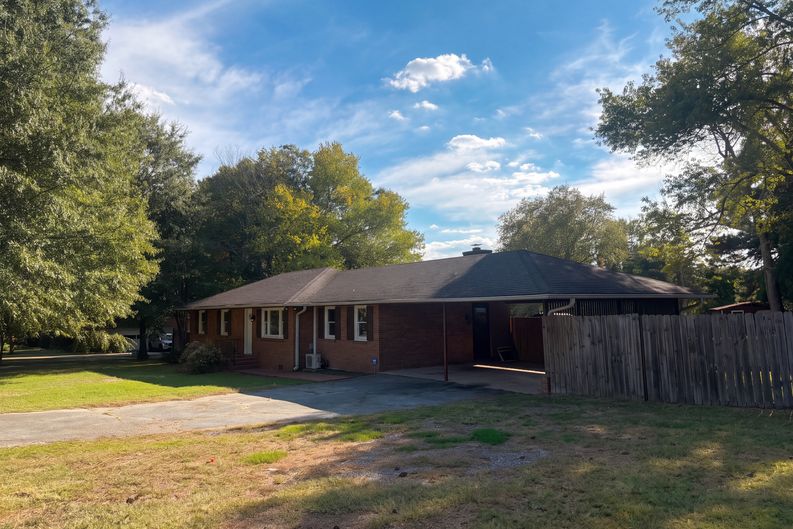 Photo 14 of 16 of 7059 McLeansville Rd, Browns Summit, NC