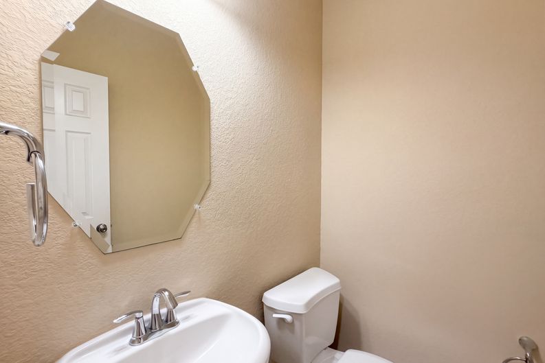 Photo 20 of 40 of 9003 Newcroft Ct, Tomball, TX