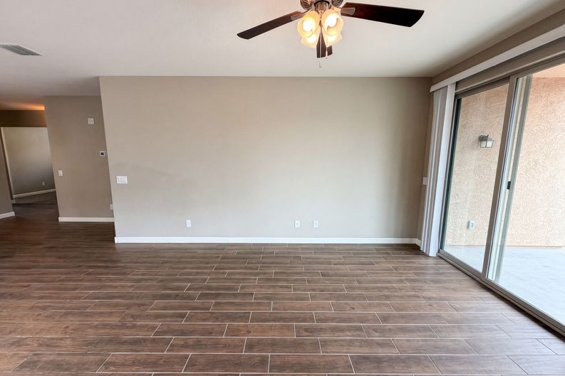 Photo 11 of 31 of 23680 W Magnolia Dr, Buckeye, AZ