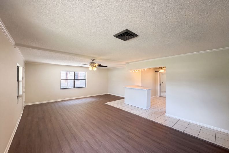 Photo 7 of 17 of 3129 Avenue W NW, Winter Haven, FL
