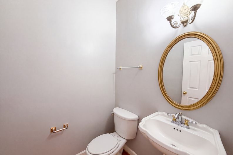 Photo 11 of 29 of 6724 Cold Stream Dr, Nashville, TN