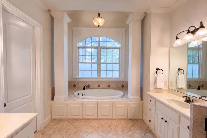 Photo 8 of 42 of 3027 Krogen Ct, Creedmoor, NC