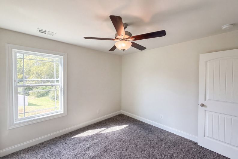 Photo 15 of 25 of 5152 Cedar Retreat Dr, Murfreesboro, TN