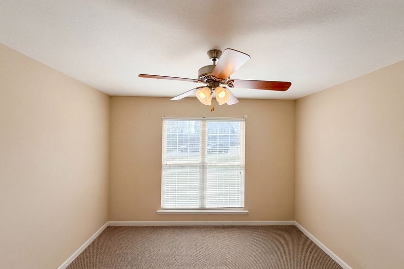 Photo 17 of 26 of 6937 Bucksland Dr, Ooltewah, TN