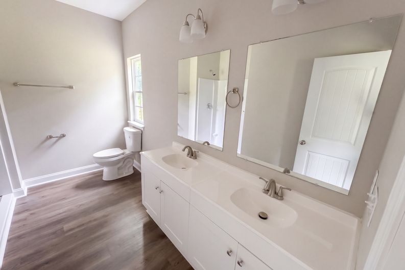 Photo 11 of 23 of 1120 Newnham Dr, Columbia, SC