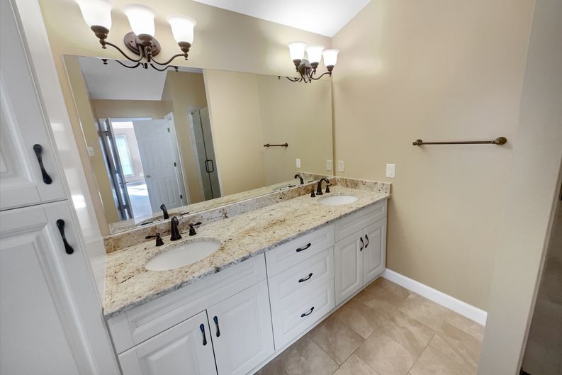 Photo 42 of 68 of 1370 Providence Dr, Lawrenceville, GA