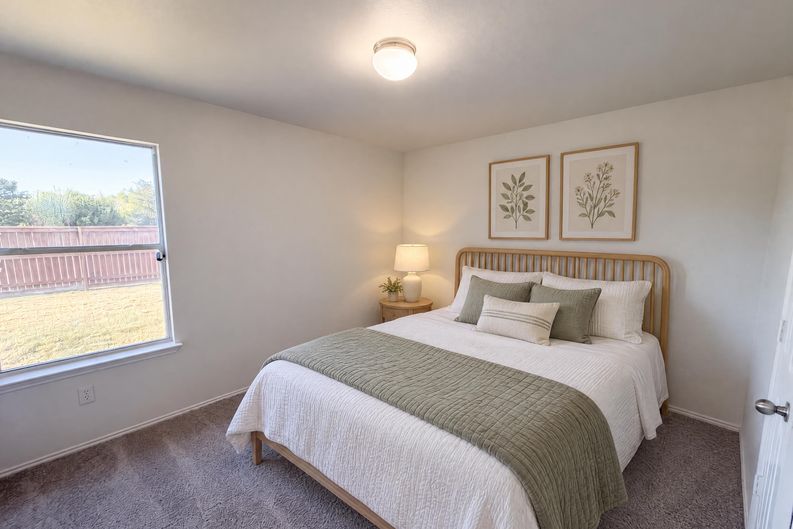 Photo 9 of 19 of 404 Timothy John Dr, Pflugerville, TX