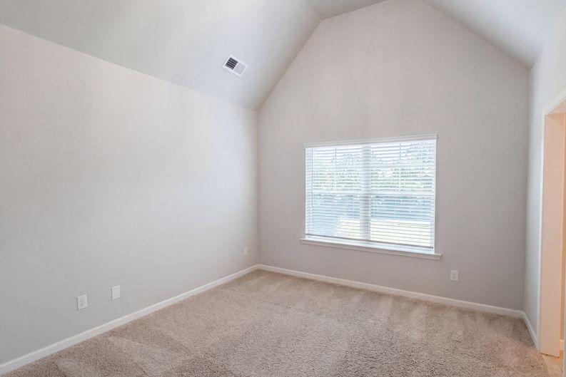Photo 25 of 47 of 2144 Airline Rd, McDonough, GA