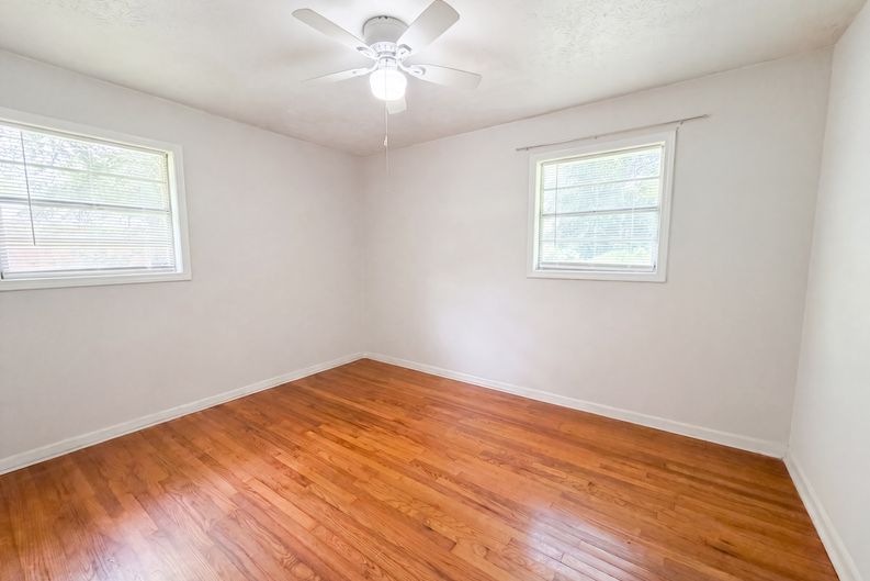 Photo 9 of 18 of 6503 Jackie Ln, Austell, GA