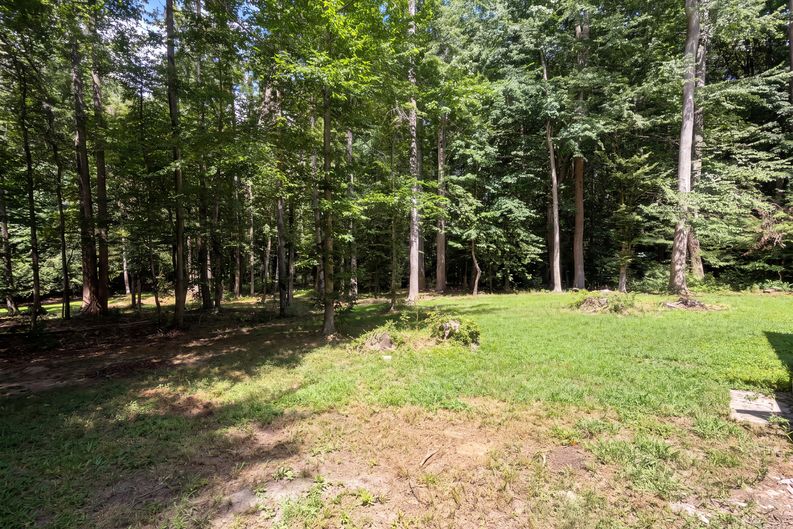 Photo 31 of 48 of 335 Dill Cir, Landrum, SC