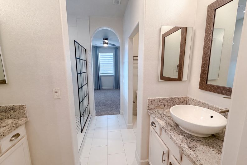 Photo 14 of 28 of 4920 Ocean Ln, Elk Grove, CA