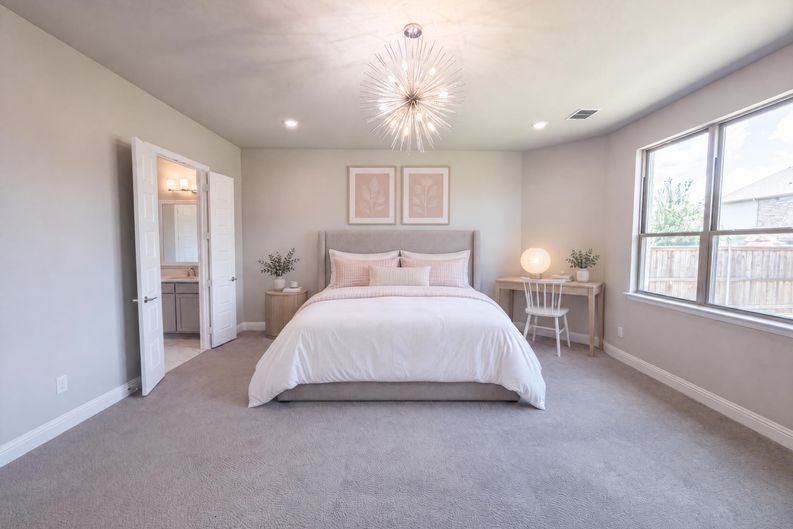 Photo 7 of 26 of 7592 Sanctuary Dr, Frisco, TX