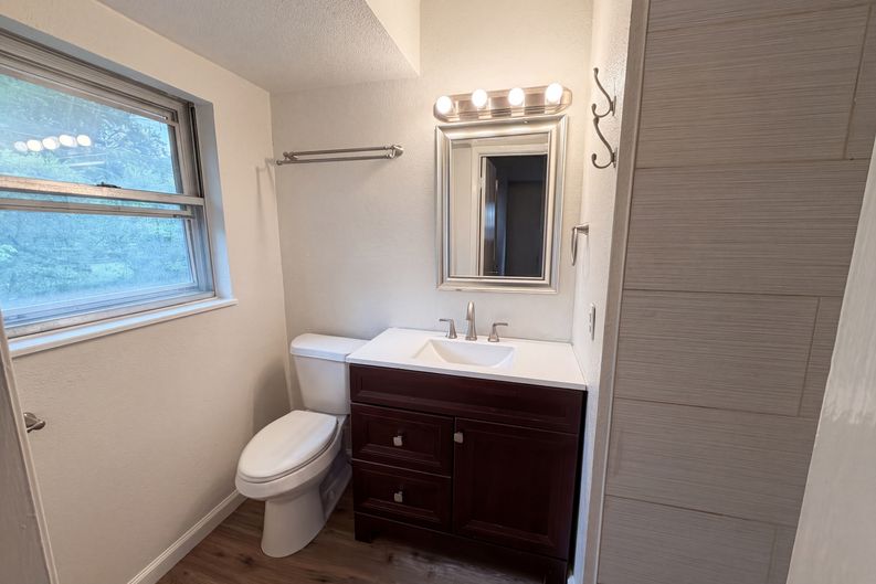 Photo 12 of 18 of 3720 Wingate Dr, Waco, TX