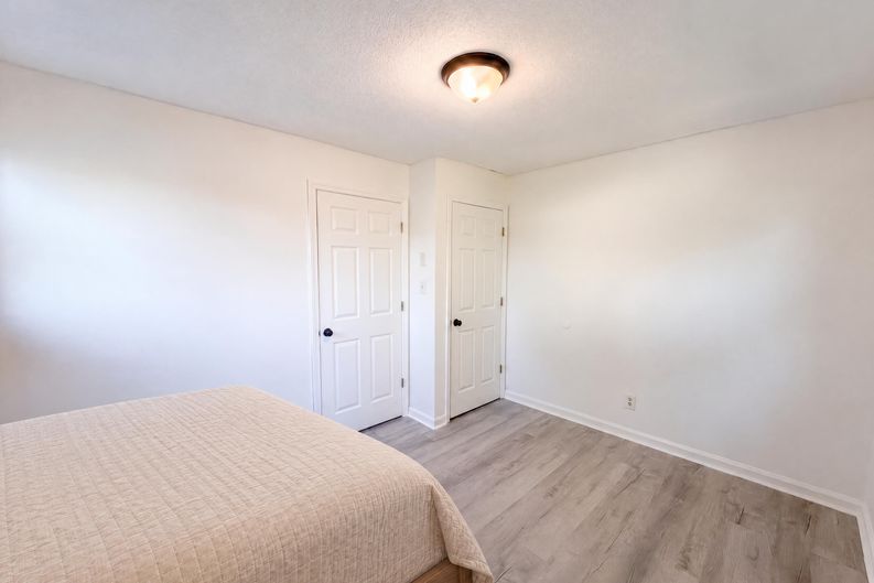 Photo 14 of 27 of 7301 Meadowbrook Cir, Knoxville, TN