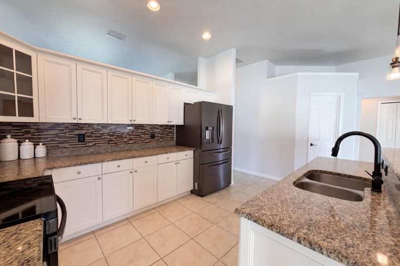 Photo 8 of 46 of 5491 S Cranberry Blvd, North Port, FL