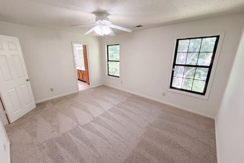 Photo 4 of 28 of 506 Mansard Walk, Alpharetta, GA