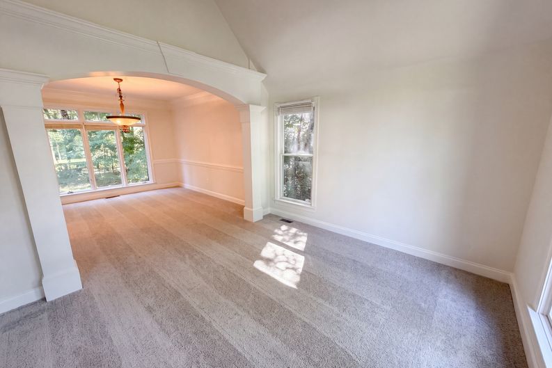 Photo 7 of 33 of 10124 Windtree Ln, Charlotte, NC