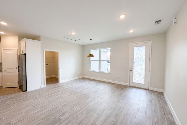 Photo 6 of 22 of 446 Cinnamon Dr, Kissimmee, FL