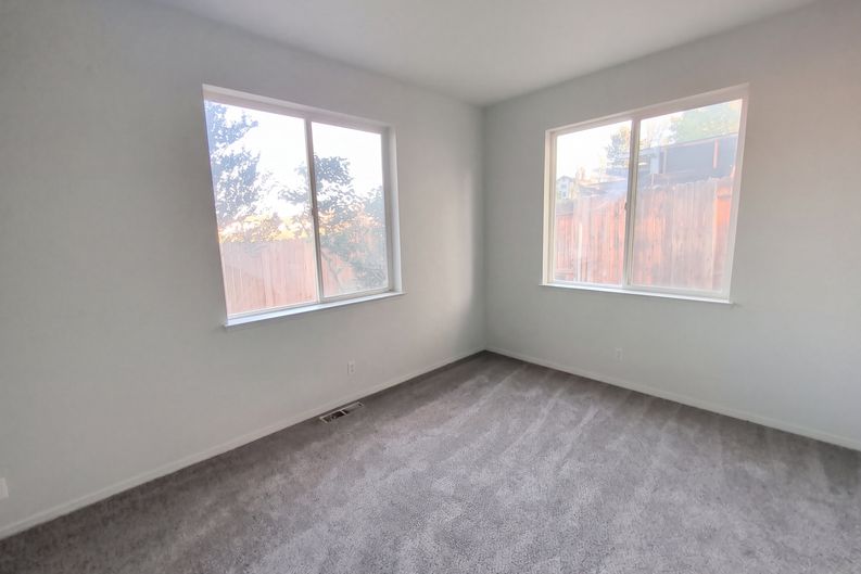 Photo 14 of 43 of 1465 Grand Point Way, Reno, NV
