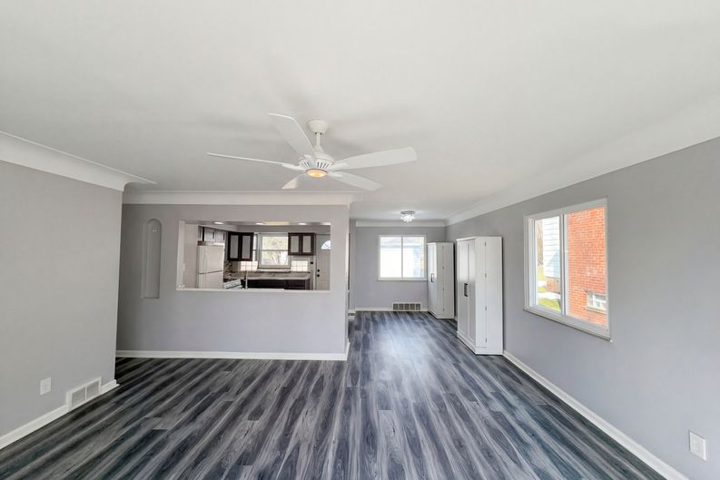 Photo 7 of 17 of 18715 Libby Rd, Maple Heights, OH