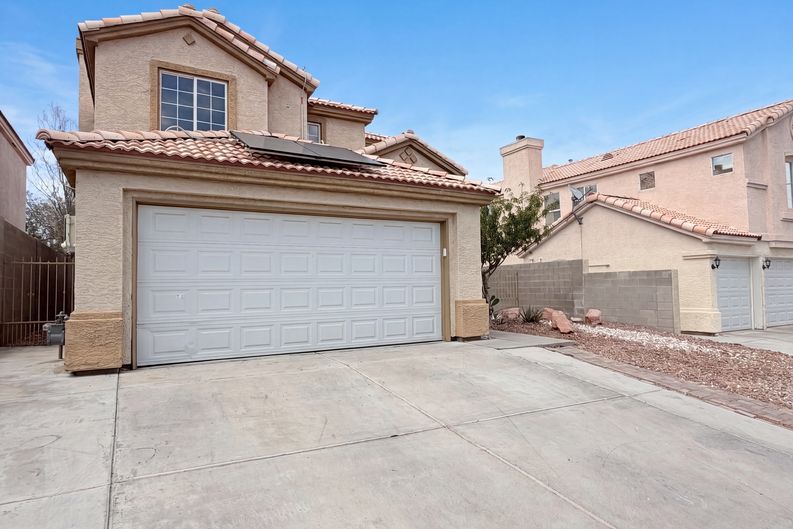 Photo 12 of 43 of 9328 Chilly Pond Ave, Las Vegas, NV