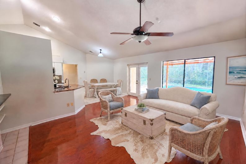 Photo 14 of 19 of 332 Sprucewood Rd, Lake Mary, FL
