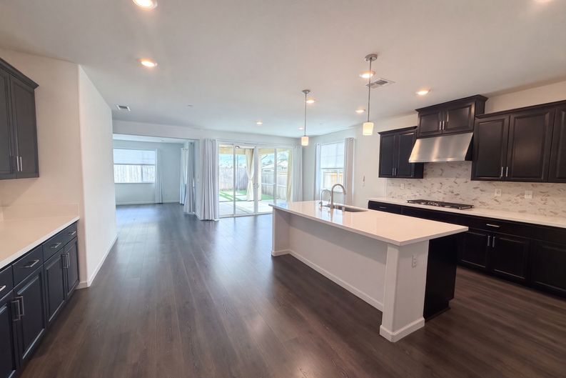 Photo 9 of 29 of 4176 Gossamer St, Roseville, CA