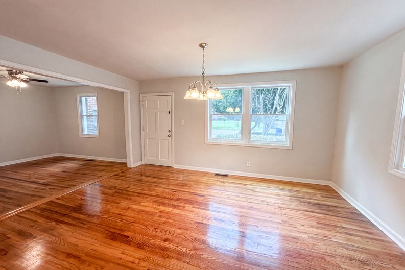 Photo 6 of 23 of 2257 Chappelle St, Columbia, SC
